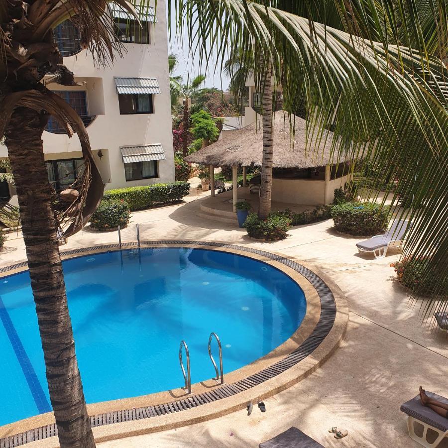Superbe Appartement Avec Piscine, Proche Centre Ville, Restaurant, Mer Saly Ngoại thất bức ảnh
