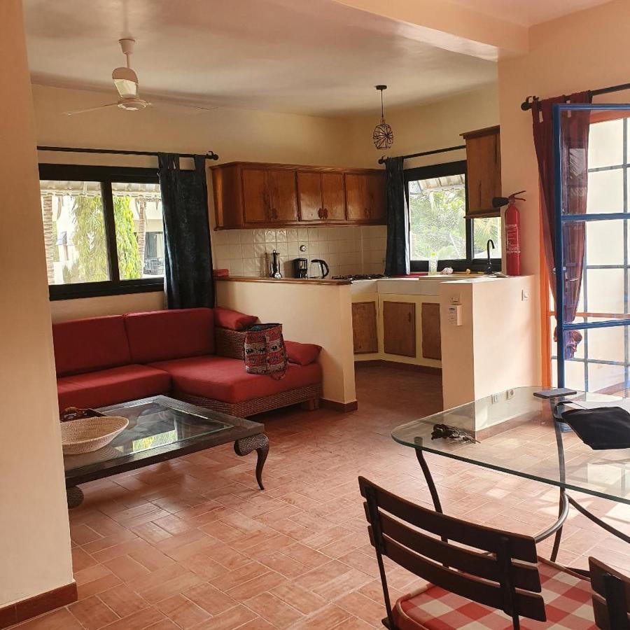 Superbe Appartement Avec Piscine, Proche Centre Ville, Restaurant, Mer Saly Ngoại thất bức ảnh