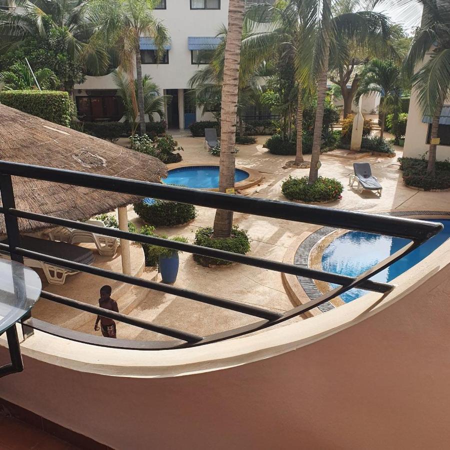 Superbe Appartement Avec Piscine, Proche Centre Ville, Restaurant, Mer Saly Ngoại thất bức ảnh