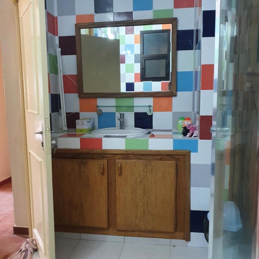 Superbe Appartement Avec Piscine, Proche Centre Ville, Restaurant, Mer Saly Ngoại thất bức ảnh